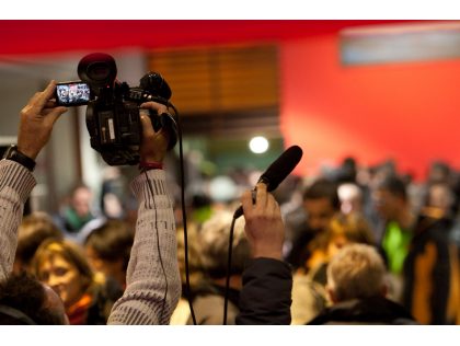 PHOTOS 2010 hall 1.jpg