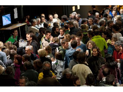 PHOTOS 2010 hall 13.jpg